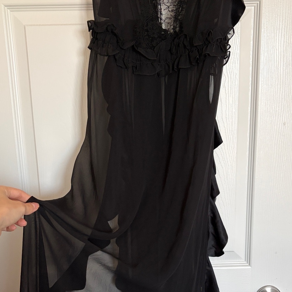 Victoria's Secret Black Lace Trim Robe - Picture 12 of 12